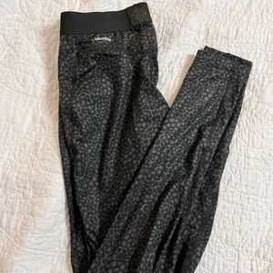 columbia patterned leggings!